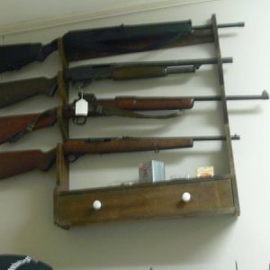 my fabulous $5 gun rack from the flea market ;)